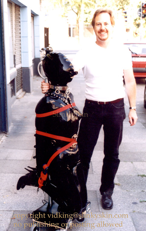 Posing with my Pet Rubbergirl